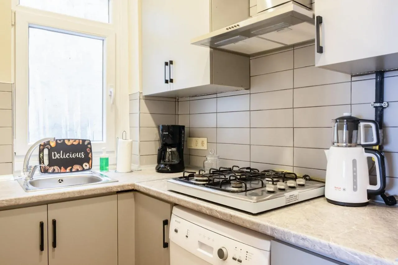 Apartment Flat Near Harem Shore In Uskudar Istanbul